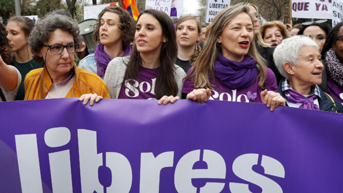 ¡GOBIERNO INCOMPATIBLE! MANIFESTACIÓN FEMINISTA DEL 8 DE MARZO DESATA LAS DIFERENCIAS ENTRE EL ACTIVISMO Y LA DEFENSA DE LA SALUD