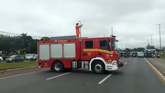 Atropelamento na EPTG / Corpo de Bombeiros