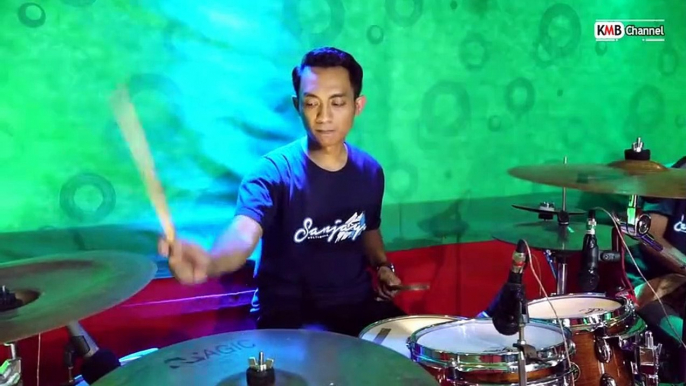 YOWIS! - Hendra Kumbara (COVER Levy Berlia KMB)