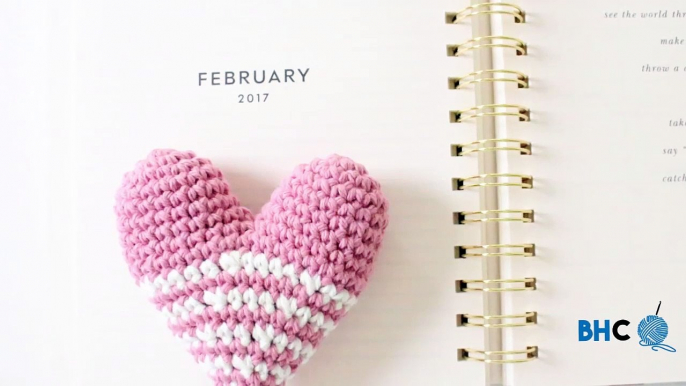 {Left-Handed} Amigurumi Crochet Heart Step-By-Step Tutorial