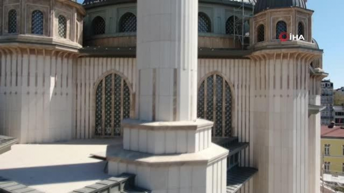 Büyük açılışa günler kaldı...Taksim Camii, Çamlıca Camii ile aynı karede