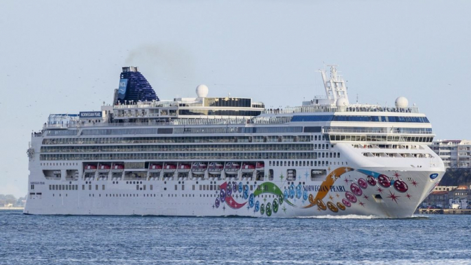 Norwegian Cruise Line Won’t Require Passengers to Book Shore Excursions Through Ship