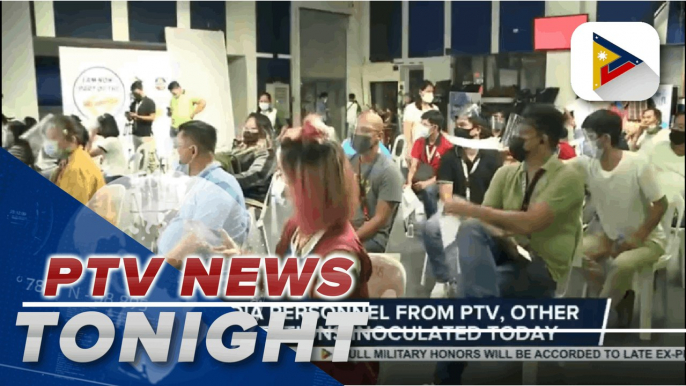 400 media personnel from PTV, other gov't stations inoculated today