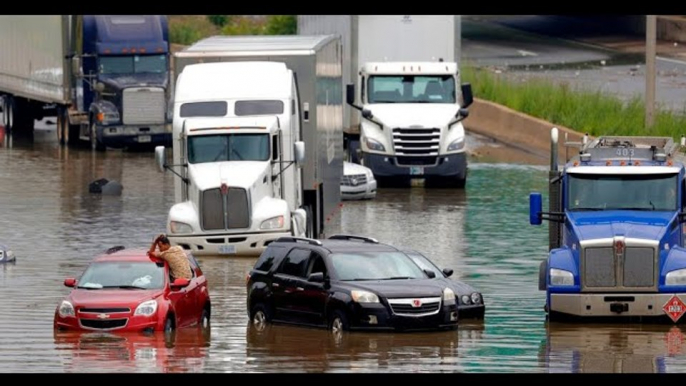 Detroit Flooding 50 Drivers Rescued and 350 Vehicles Damaged