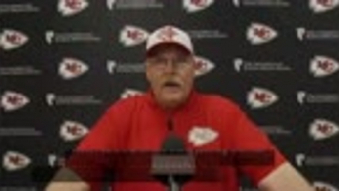 Reid hopes Chiefs up to Mahomes' challenge of unbeaten season