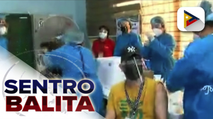 Mga nagtatrabaho sa Navotas Fish Port, binakunahan na vs. COVID-19; Navotas City, naghihintay pa ng mga karagdagang supply ng COVID-19 vaccine