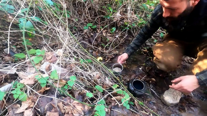 Bushcraft Skills - Fireplace Inside Survival Shelter Made Of Stone And Wood, Winter Camping, Diy