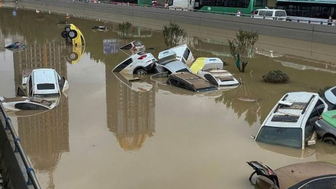 China Rains: Rain-flash flood wreak havoc in China