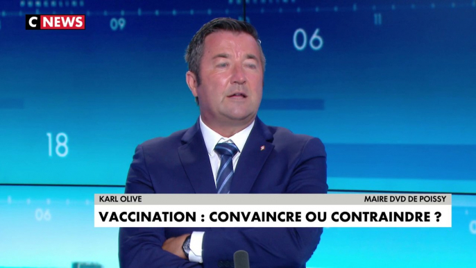 Karl Olive, maire DVD de Poissy, sur la vaccination : « En France tous les jours il y en a qui pleurent pour ne pas se faire vacciner, les Français se plaignent toujours la bouche pleine »