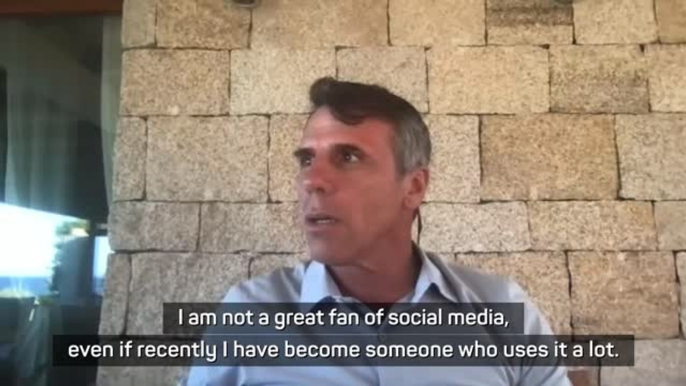 Social media is 'damaging' for young footballers - Zola
