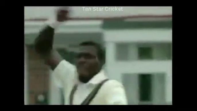 Curtly Ambrose Best Bowling Wickets Collection _ #curtlyambrose Devastating Yorkers