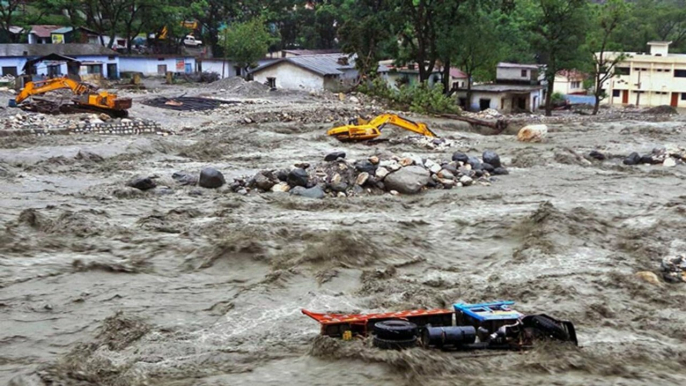 Flood wreak havoc in many states, 25 pictures of disaster