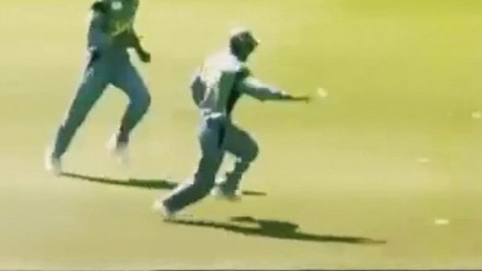 Mohammad Kaif Batting and Best of Razor Sharp Fielding Catches and Runouts