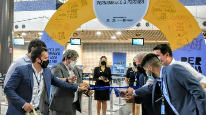 João Azevêdo participa de voo inaugural da Azul em Patos e destaca desenvolvimento do Sertão
