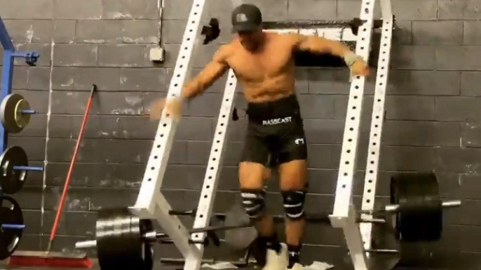 Man Drops Barbell on His Calves After Losing Balance While Heavy Weightlifting