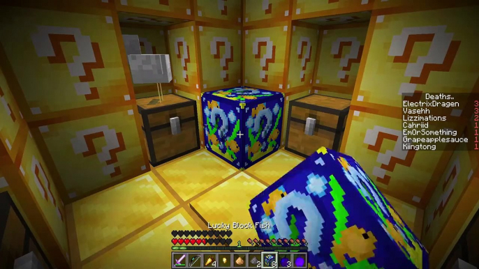 Minecraft UHC but the world is lucky block temples..