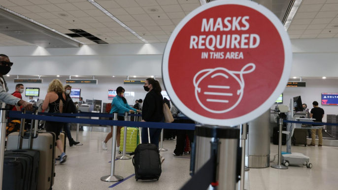 These Airlines Have Banned Fabric Face Masks on Planes