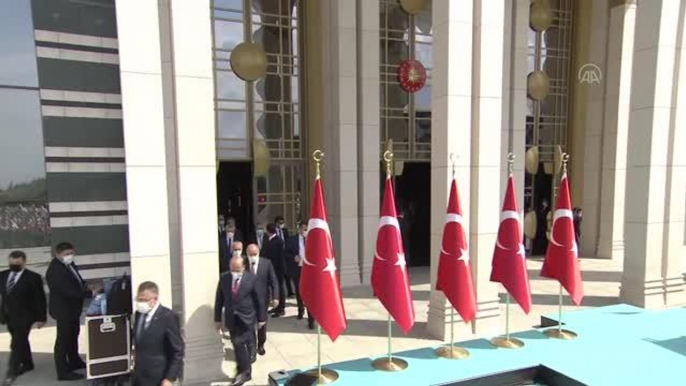 Son dakika... Cumhurbaşkanı Erdoğan: "Türkiye, son 19 yılda istihdam sayısını 9,5 milyon artırırken çalışanların gelir seviyesini de katbekat yükseltmiş bir ülke"