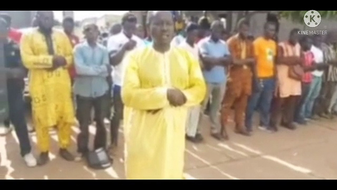 Religion : Aussitôt libéré,  Nanfo Diaby reprend ses prières en Maninka