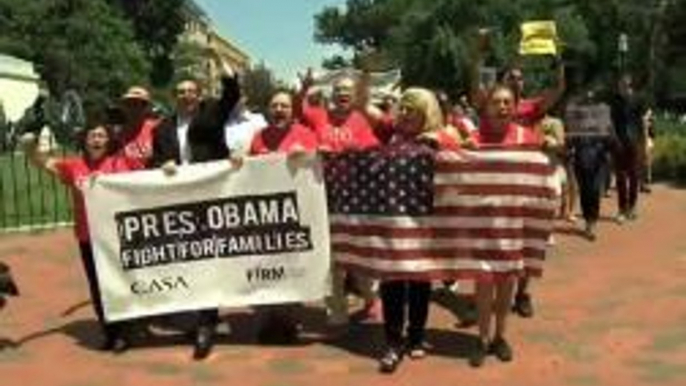 Protestan ante la Casa Blanca para pedir freno a deportaciones