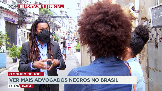 Ex-escravo que virou advogado e ajudou centenas de negros a conquistar a própria liberdade. Sua profissão só foi reconhecida 133 anos depois de sua morte.