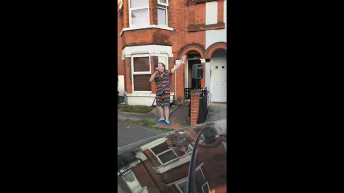 Kent man hosts gig in his street during the lockdown