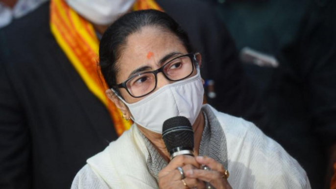 Mamata Banerjee mocks Congress, declares, there's no UPA now