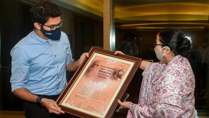 Watch: Bengal CM Mamata Banerjee meets Shiv Sena’s Aaditya Thackeray, Sanjay Raut