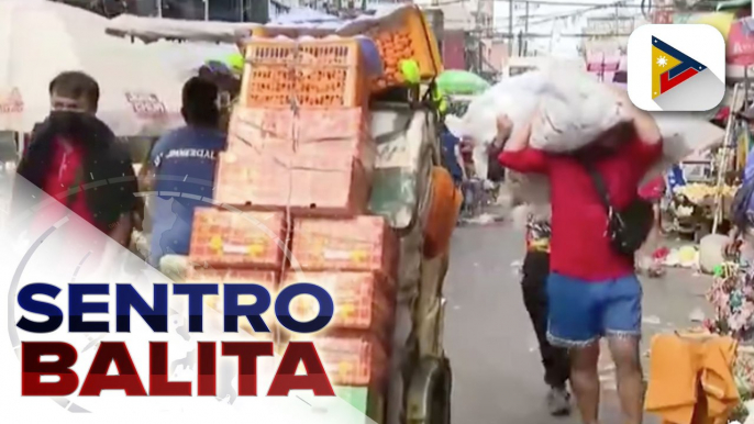 Mga mamimili ng prutas, dagsa na sa Divisoria; Ham ng isang sikat na tindahan sa Quiapo, dinagsa rin