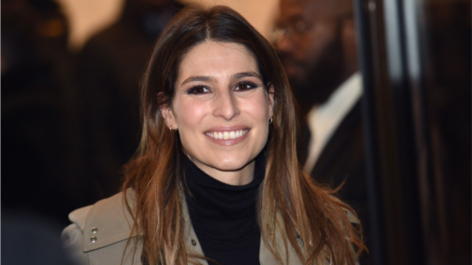 VOICI - Laury Thilleman, Camille Combal… : pourquoi les stars publient-elles un carré turquoise sur les réseaux sociaux ?