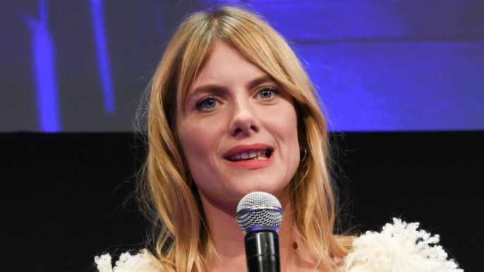 VOICI Mélanie Laurent : critiquée pour son égocentrisme sur les réseaux, elle répond ENFIN