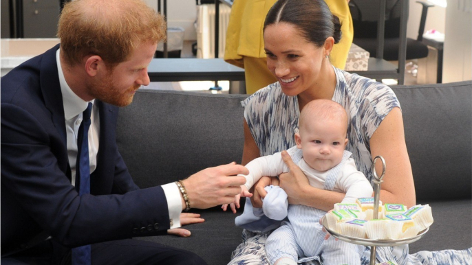 GALA VIDEO - Meghan Markle et Harry : ces méthodes sauvages des paparazzis pour photographier Archie.