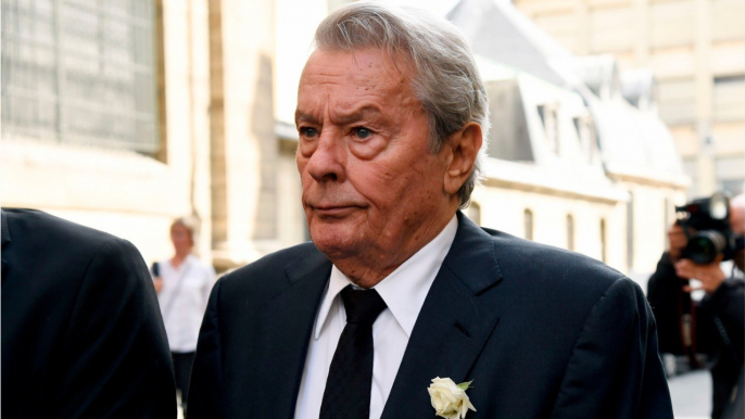 GALA VIDEO - Alain Delon à propos de son héritage: « C'est ma fille Anouchka qui sera l'exécutrice testamentaire "