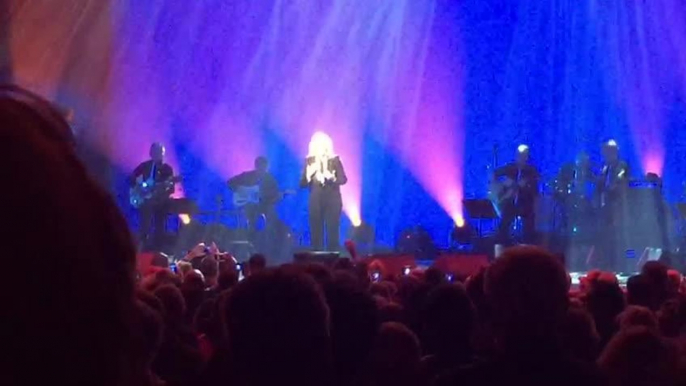 GALA VIDEO - Sang pour sang chanté par Sylvie Vartan