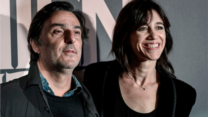 GALA VIDEO - Charlotte Gainsbourg a perdu son chat : elle ferait “n’importe quoi” pour le retrouver