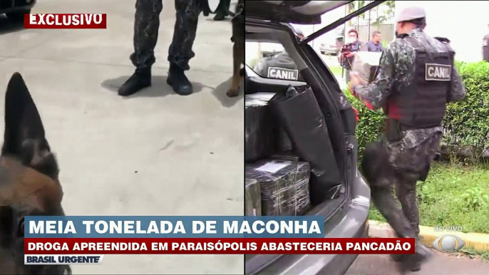 Droga apreendida em paraisópolis abasteceria pancadões.Mais infomações: www.band.com.br/brasilurgente