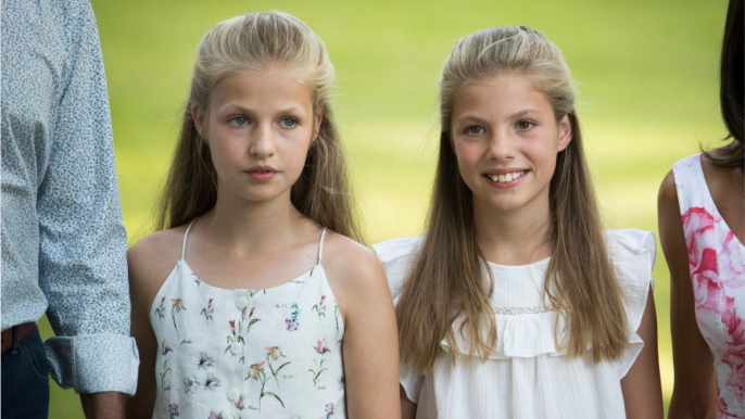 GALA VIDEO - Leonor et Sofia d'Espagne : la reine Sophie aux petits soins pour ses petites-filles