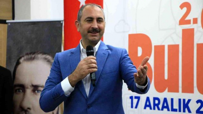 Adalet Bakanı Gül: "Türkiye ne zaman kendi ayakları üstünde durmaya çalışsa hukuksuzluk ve antidemokratik uygulamalar devreye girdi"