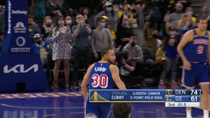 Curry becomes first to hit 3,000 NBA three-pointers