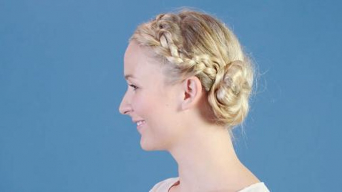 Tutoriel coiffure : le chignon tressé (vidéo)