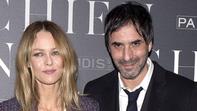 "Une démarche plutôt rare" : l'astuce de Vanessa Paradis et Samuel Benchetrit pour garder secret le lieu de leur mariage