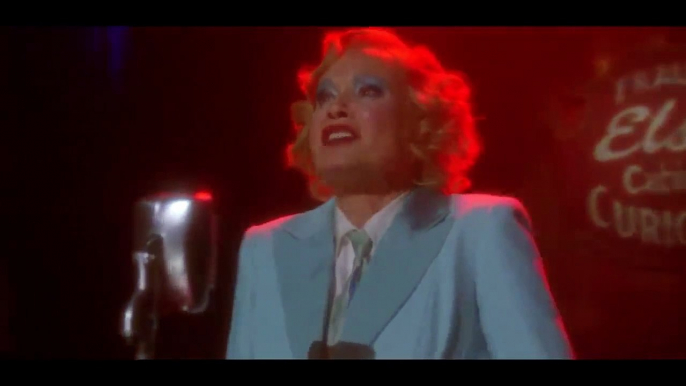 American Horror Story Saison 0 - Jessica Lange - Life On Mars (From American Horror Story: Freak Show)  (EN)