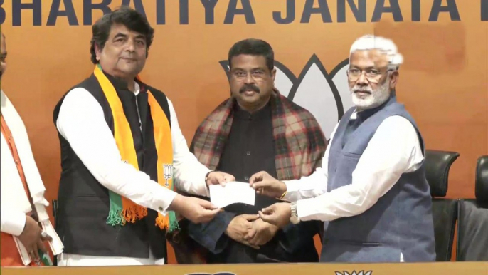 RPN Singh joins BJP, will fight against Swami Prasad?