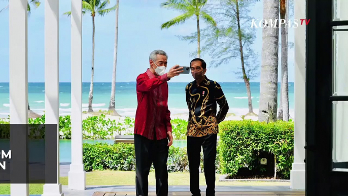 Momen Jokowi Berselfie dengan PM Singapura di Bintan