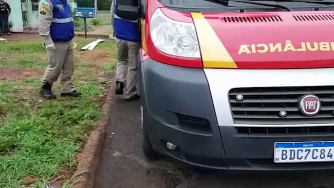 Homem tem suspeita de fratura no punho após sofrer queda no banheiro de residência no Pioneiros Catarinenses