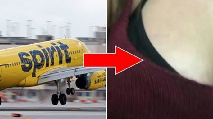 Diese junge Frau wird aus dem Flugzeug geworfen Der Grund dafür ist dieses Detail! Einfach unerhört!