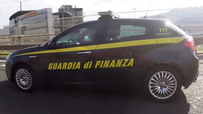 Pisa - Truffa su compravendita auto: 7 indagati, sequestri per oltre 2 milioni (03.02.22)