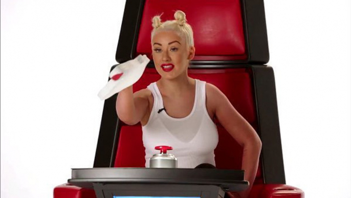 The Voice : Christina Aguilera se moque de Britney Spears, Shakira et Miley Cyrus dans une parodie hilarante