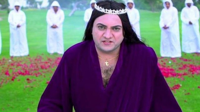 Taher Shah, un étrange chanteur pakistanais fait le buzz, mais attire surtout les moqueries