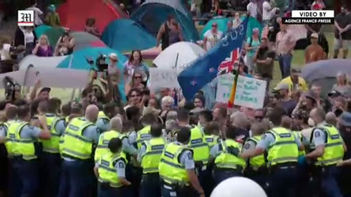 New Zealand protesters clash with police outside parliament